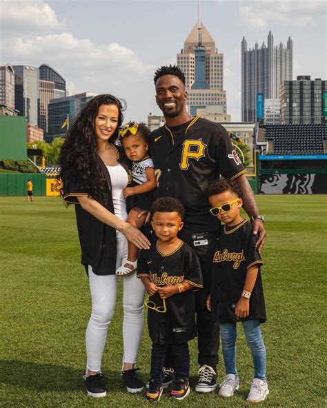 andrew mccutchen wife and kids.